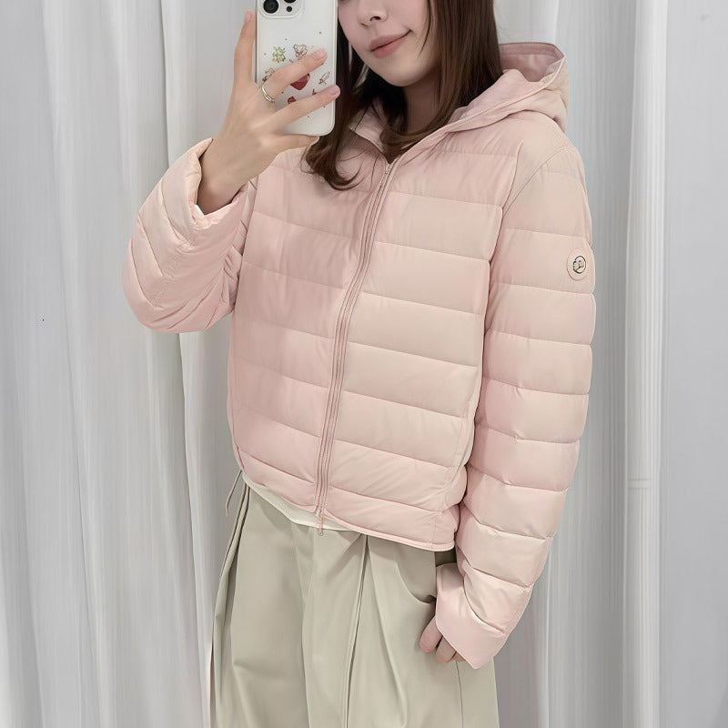 Leichte Daunenjacke mit Kapuze, 90% Entendaunen
