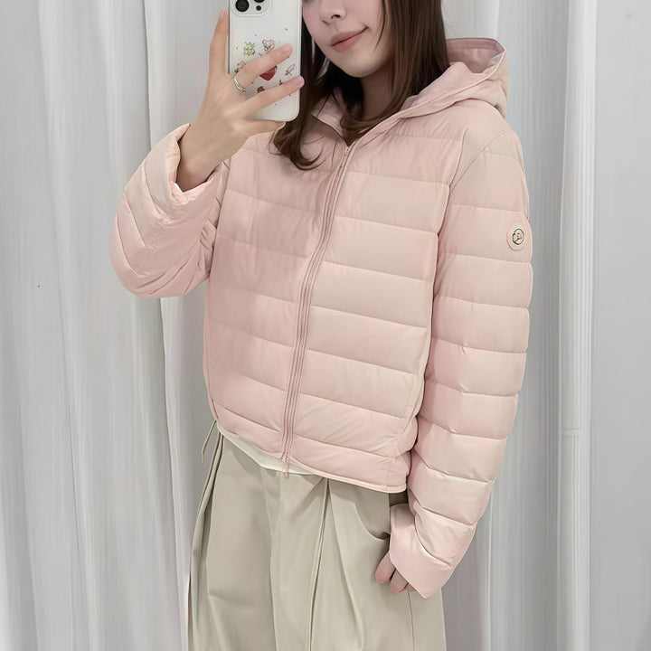 Leichte Daunenjacke mit Kapuze, 90% Entendaunen