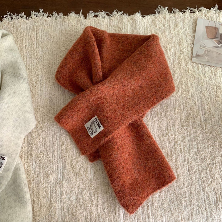 Kurzer Strickschal mit Schlitz, Alpakawollmischung