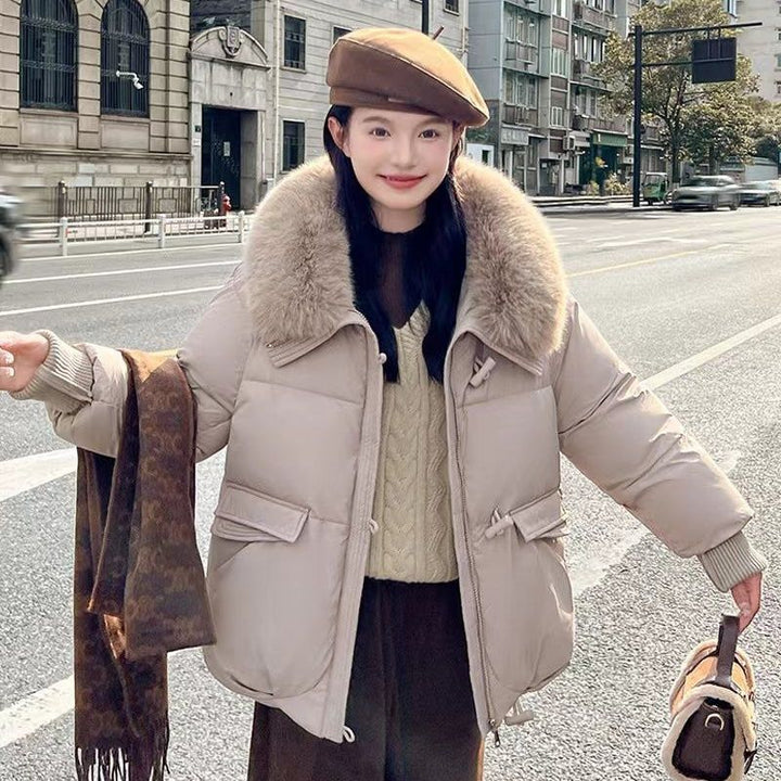 Kurze Damen-Winterjacke mit Kunstfellkragen