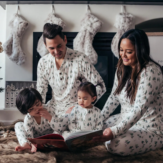 Weihnachts-Schlafanzug-Set für die ganze Familie