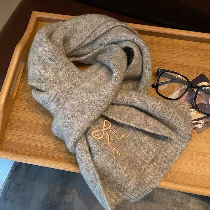 Weicher Strickschal, wärmend und vielseitig