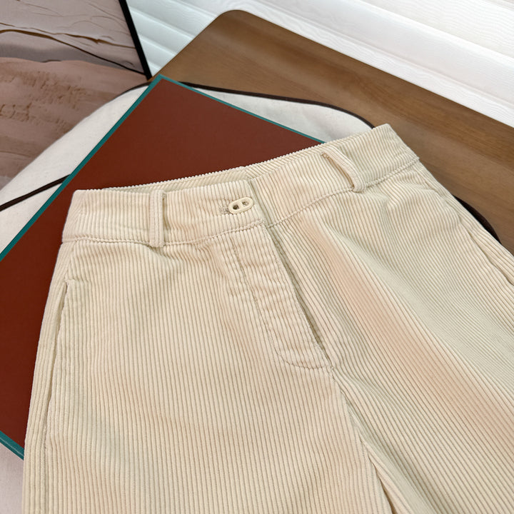 Damen-Cordhose aus 100% Baumwolle, weit geschnitten