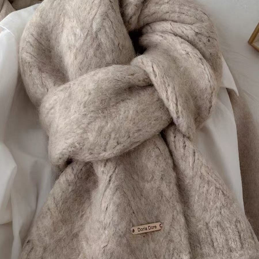 Strickschal aus Wollmischgewebe