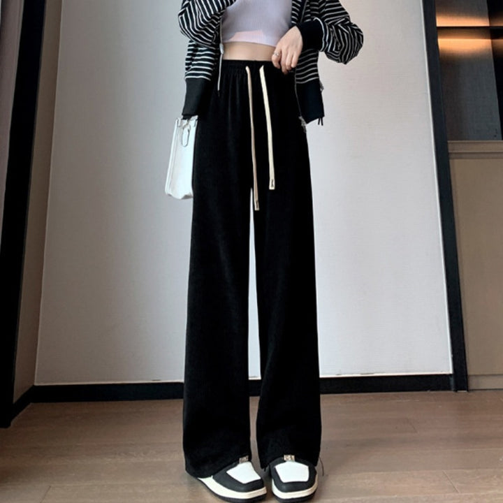 Lockere Kord-Hose mit weitem Bein