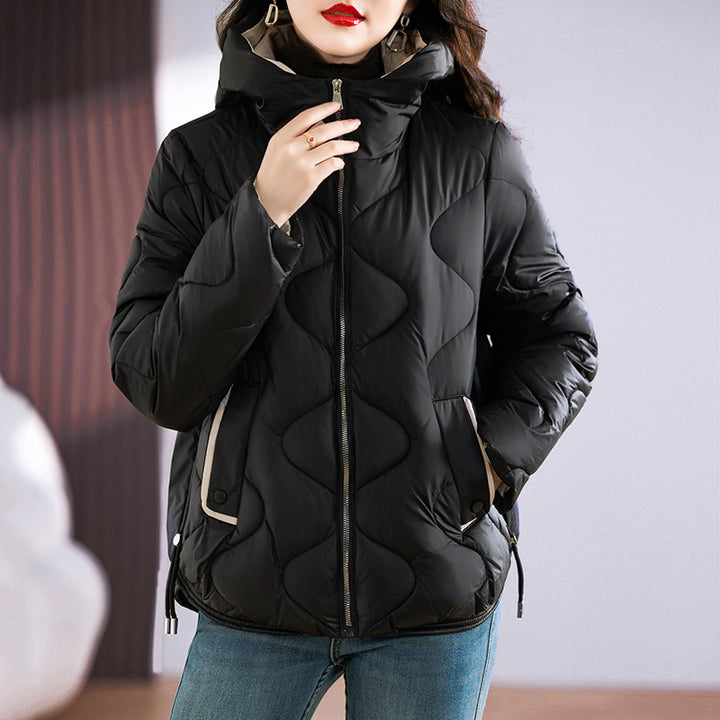 Kurze Damen-Steppjacke, glänzend, mit Kapuze