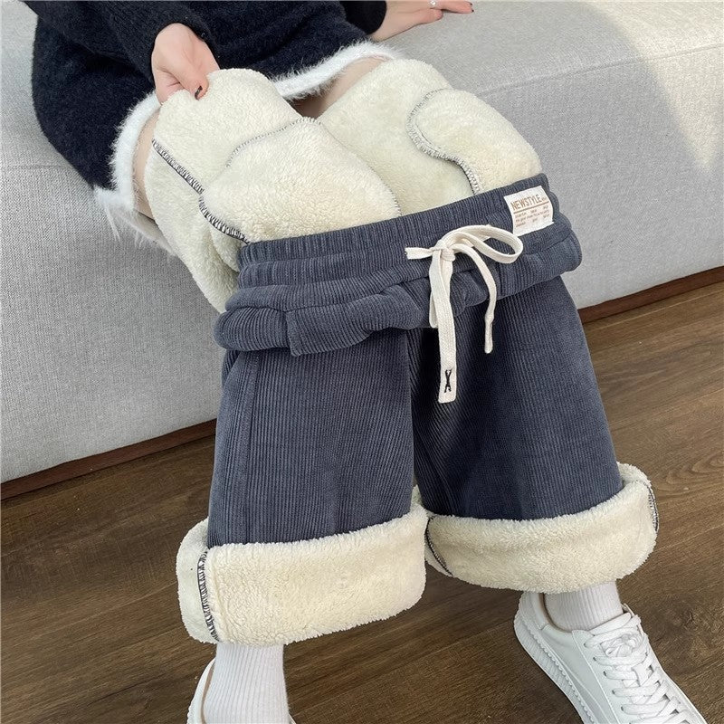 Chenille-Cordhose mit weitem Bein, gefüttert