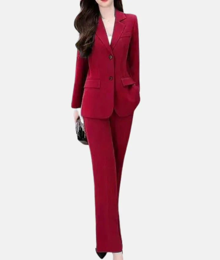 Eleganter Hosenanzug mit taillierter Blazer
