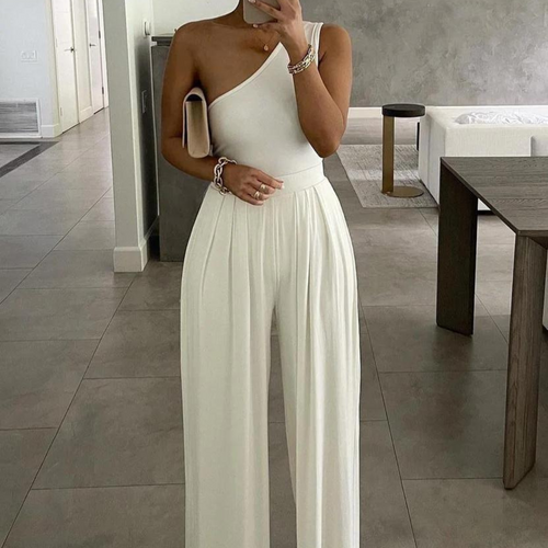 Echoarchiv | Jumpsuit Eleganter Ein-Schulter-Jumpsuit für Stilvolle Abendgarderobe