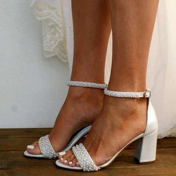 Echoarchiv | Elegante Hochzeitssandalen