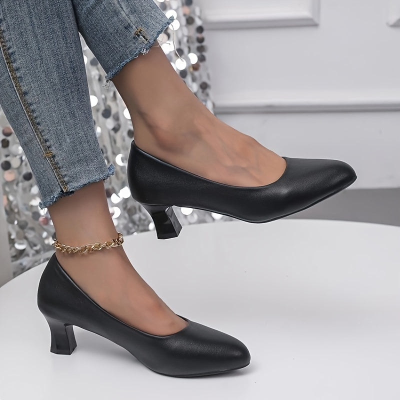 Echoarchiv | Stilvolle Damen Pumps mit Spitzem Zeh und Blockabsatz