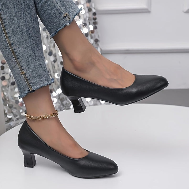Echoarchiv | Stilvolle Damen Pumps mit Spitzem Zeh und Blockabsatz