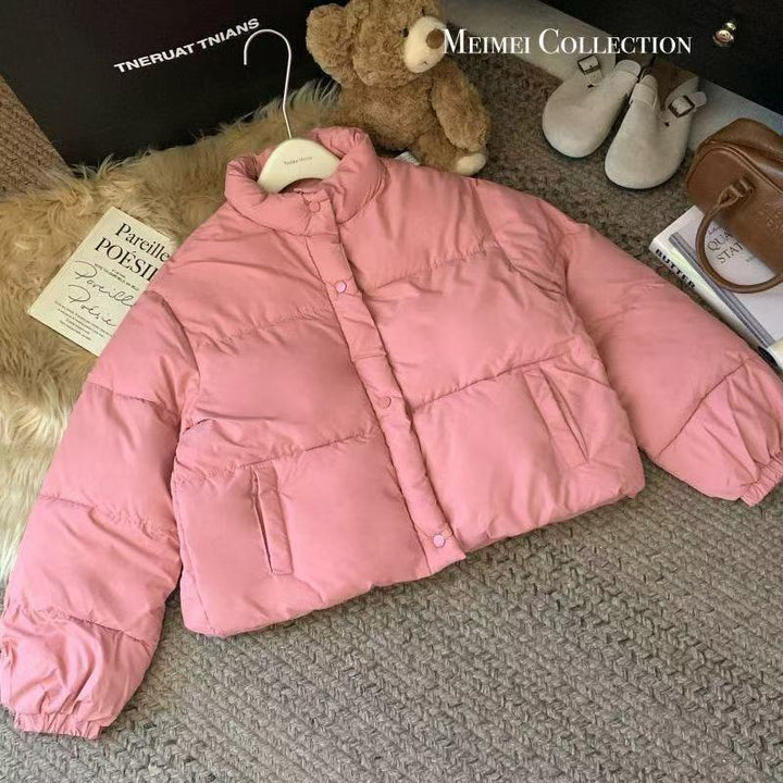 Kurze Damen-Steppjacke im lockeren Schnitt