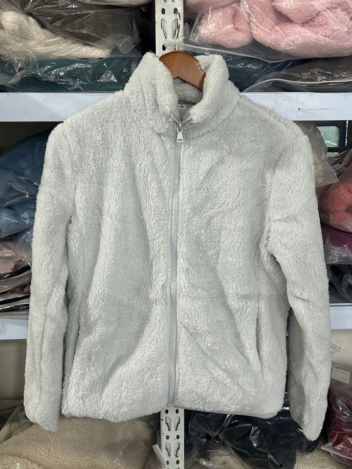 Fleece-Jacke mit Stehkragen und Reißverschluss