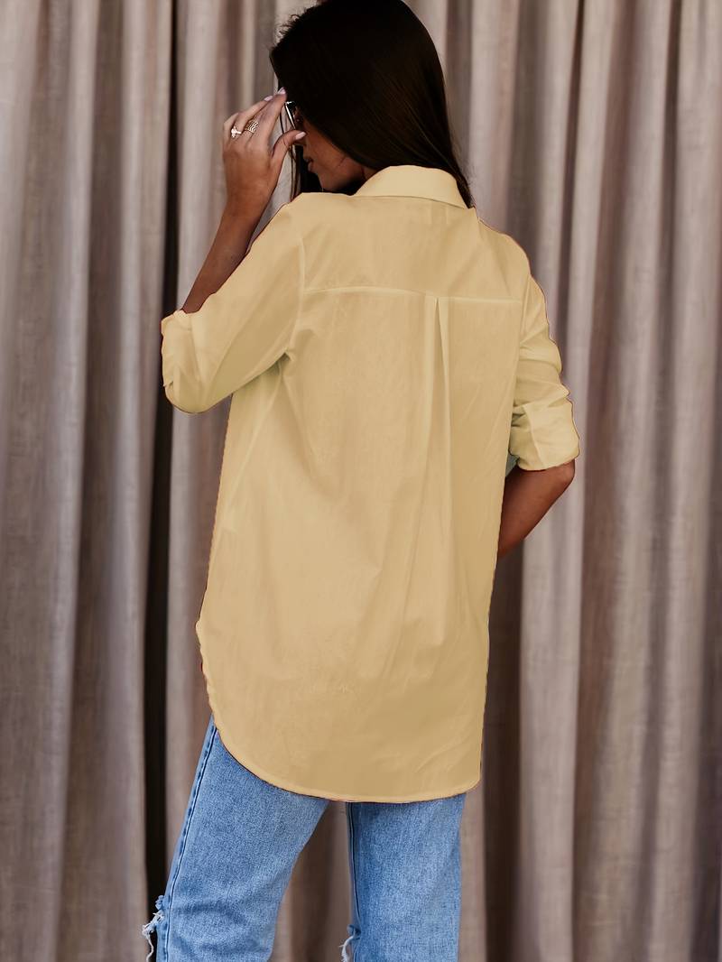 Echoarchiv | Solides, Schlichtes Hemd mit Knopfleiste Vorne