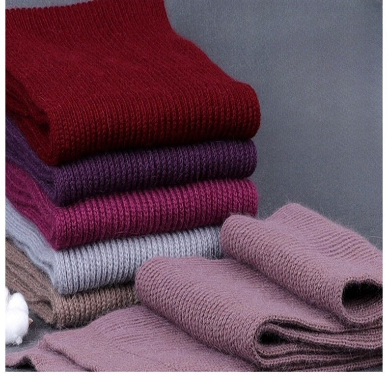 Damen-Set: Strickmütze und Schal für den Winter