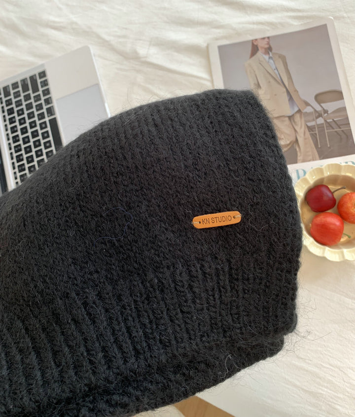 Weicher Schal mit Alpakawollanteil und Leder-Label