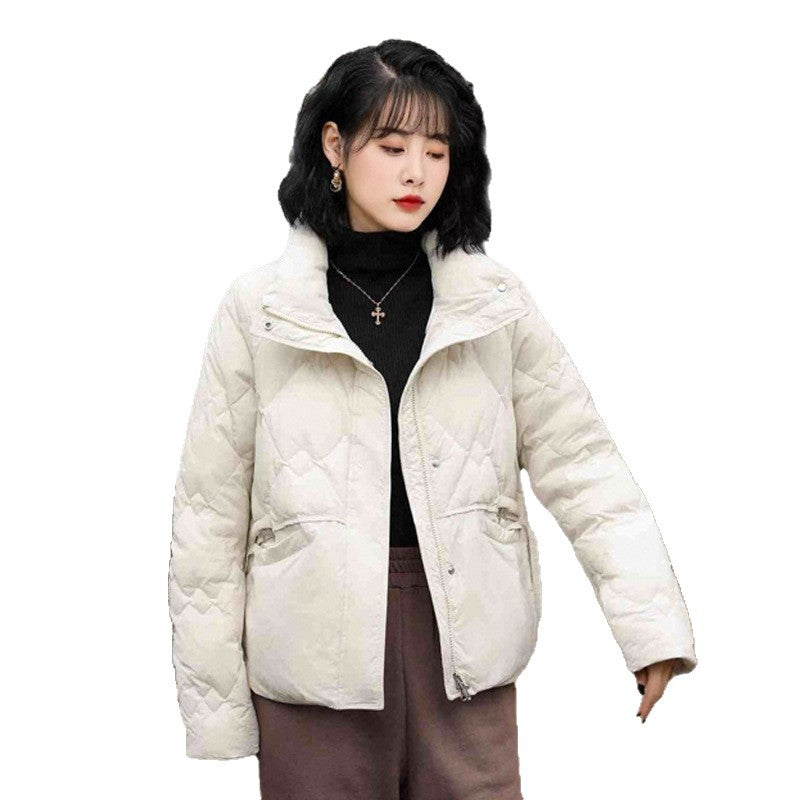 Kurze, gefütterte Damen-Daunenjacke