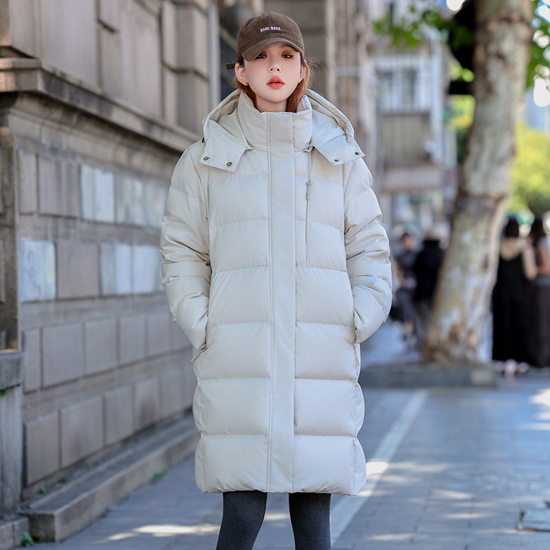 Kurze Damen-Daunenjacke mit abnehmbarer Kapuze