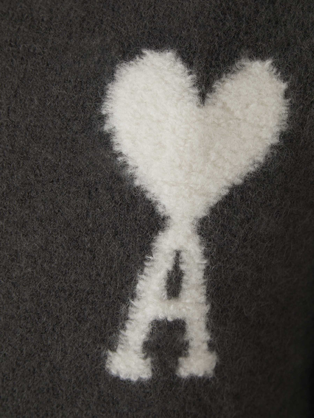 Echoarchiv | Pullover mit Herzdruck