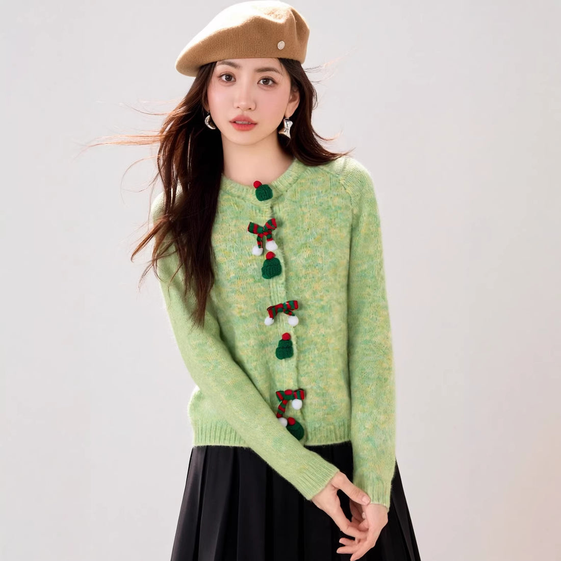 Flauschiger Strickpullover mit 3D-Effekt
