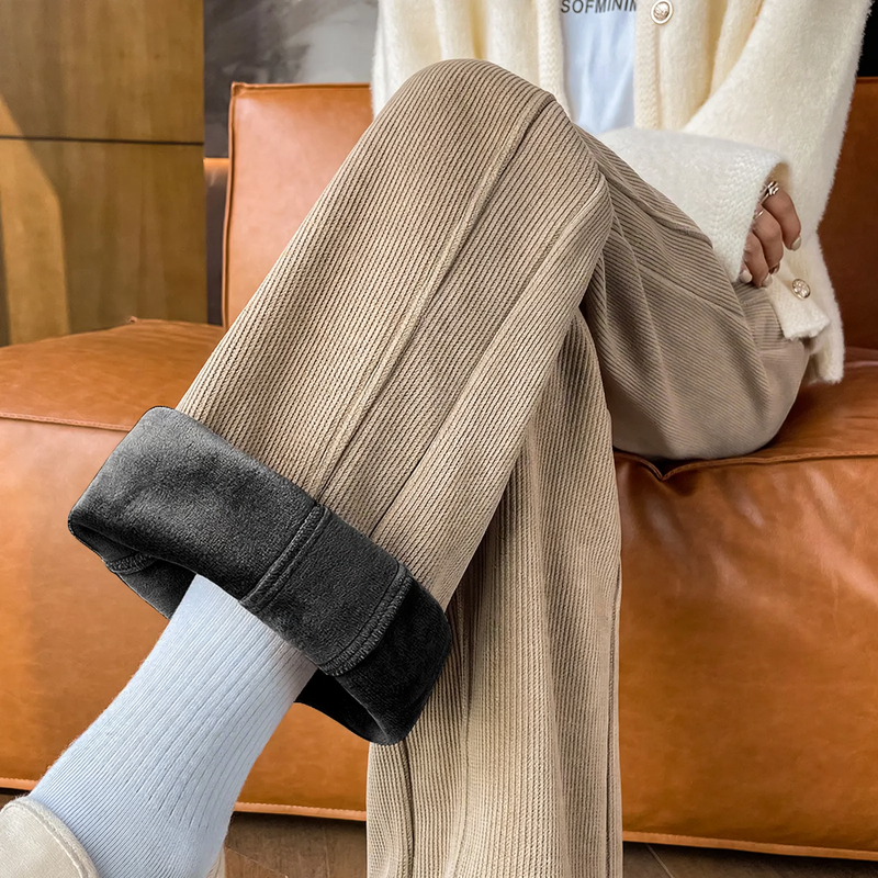 Damen-Cordhose, weit geschnitten, mit Lammfleece-Futter