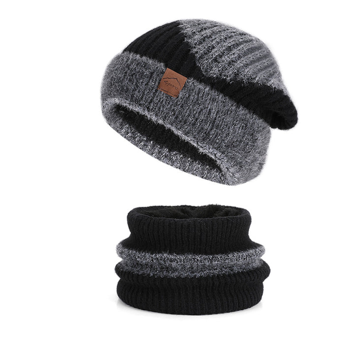 Zweiteiliges Set: Strickmütze mit Ohrenschutz und Schal