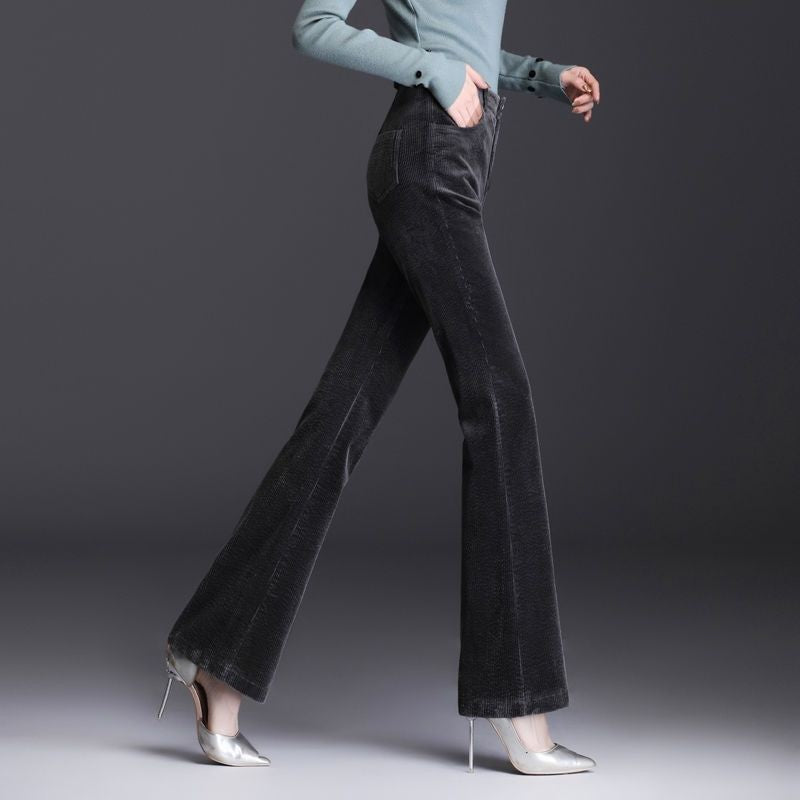 Damen Cordhose, leicht ausgestellt
