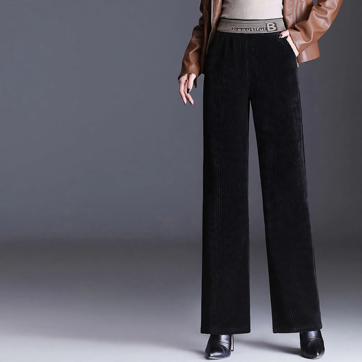 Gefütterte Damen-Cordhose mit hohem Bund