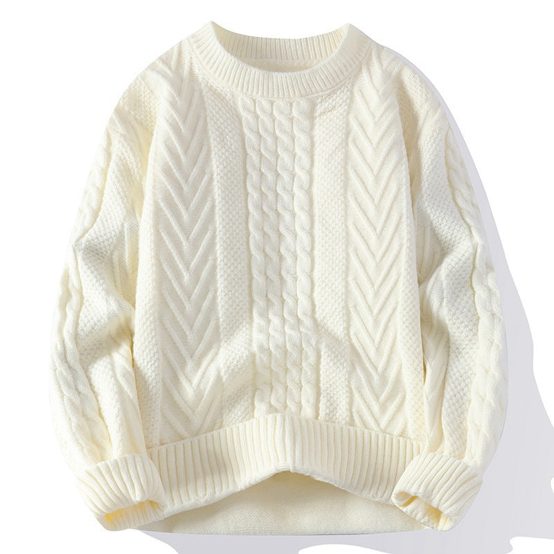 Grober Strickpullover mit Zopfmuster
