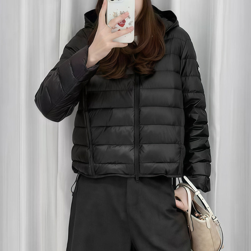 Leichte Daunenjacke mit Kapuze, 90% Entendaunen