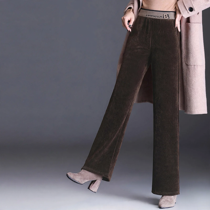 Gefütterte Damen-Cordhose mit hohem Bund