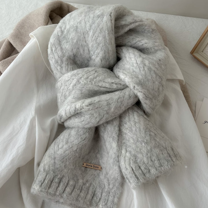 Unifarbener Strickschal aus Alpakawollmischung