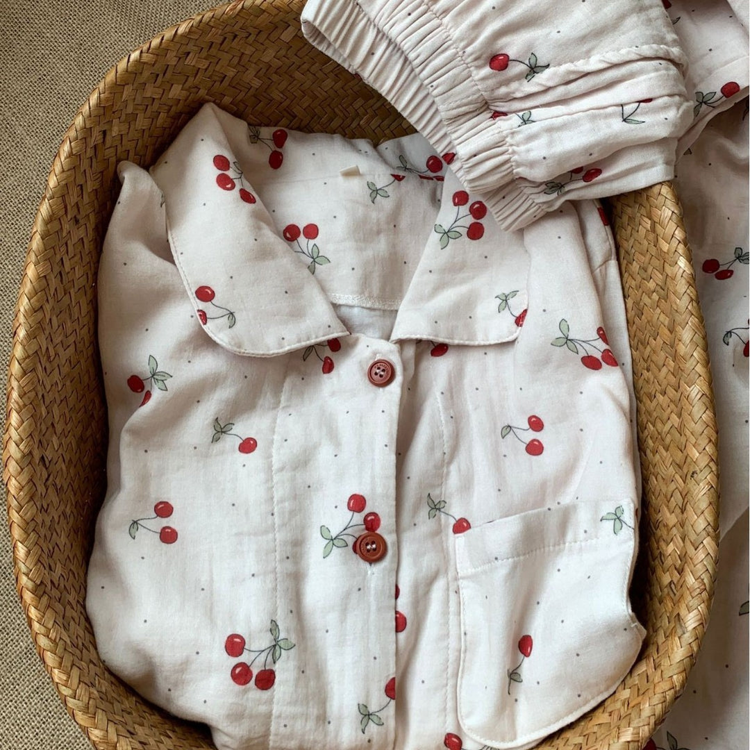 Damen-Pyjama-Set aus Baumwoll-Doppelgaze mit Kirschmuster