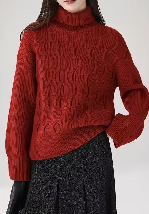Gefütterter Strickpullover mit Rollkragen