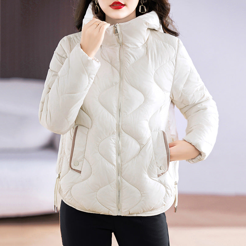 Kurze Damen-Steppjacke, glänzend, mit Kapuze