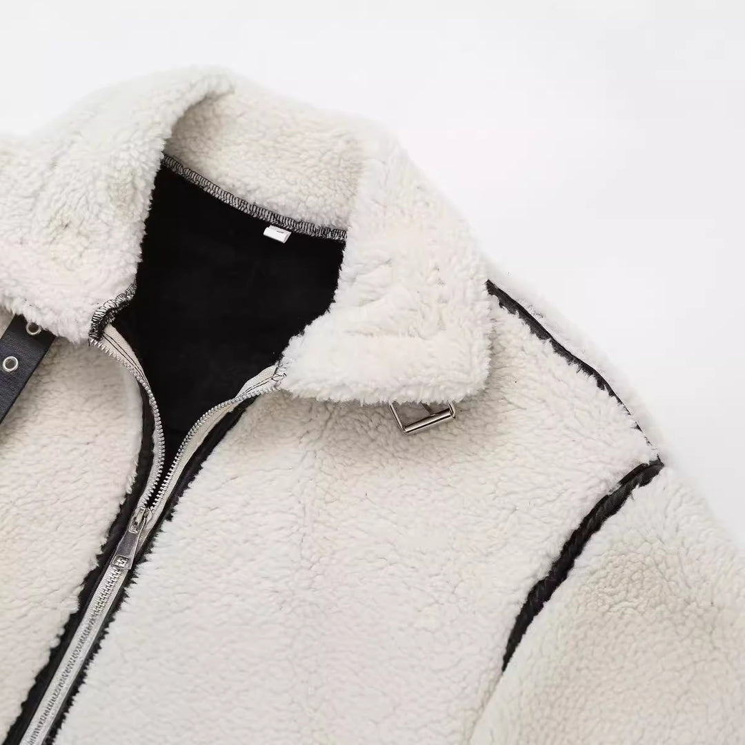 Modische Patchwork-Jacke mit Lammfell-Optik