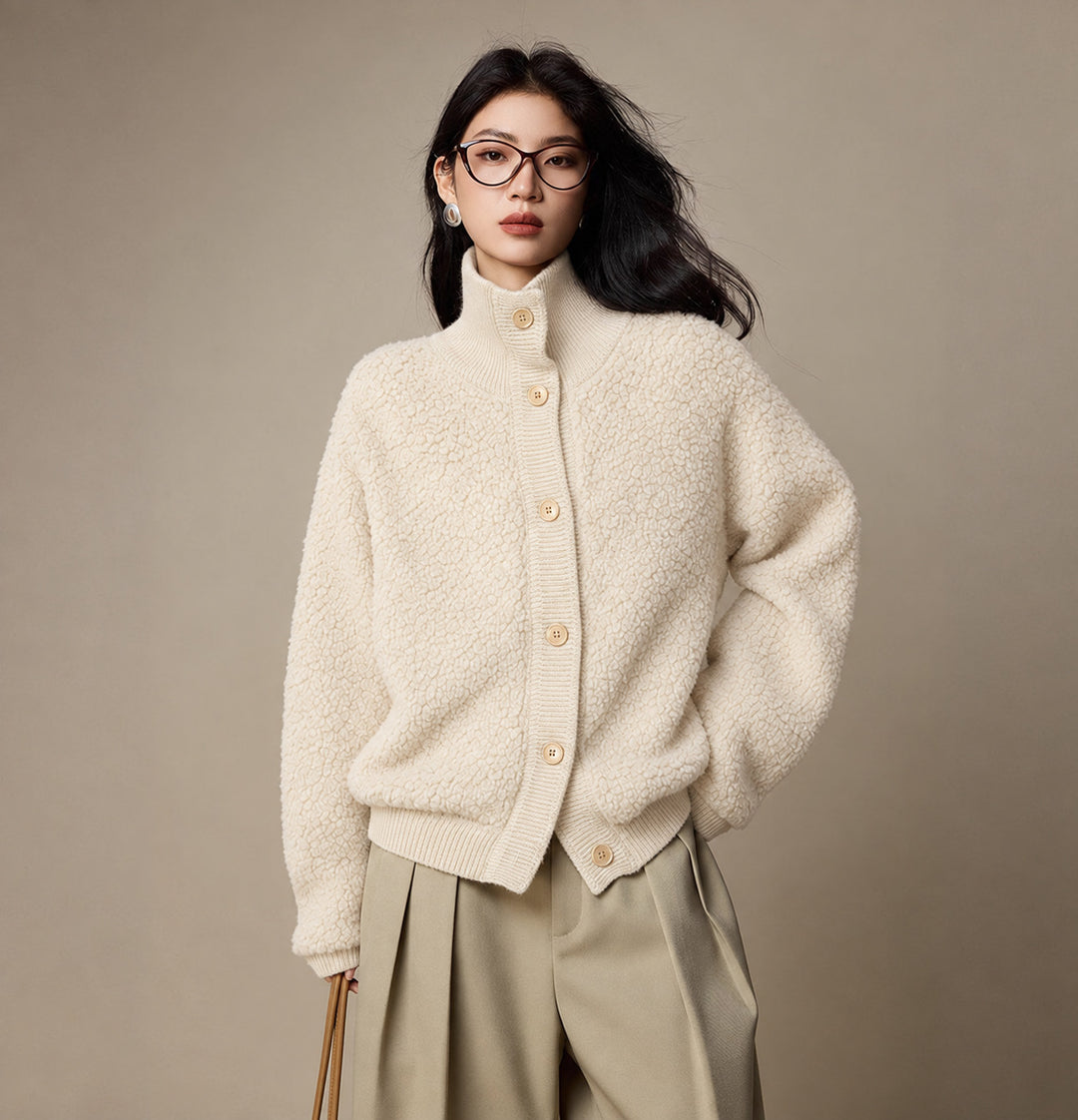 Damen-Strickjacke aus Wolle, hochgeschlossen