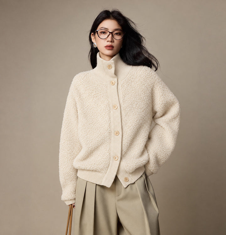 Damen-Strickjacke aus Wolle, hochgeschlossen