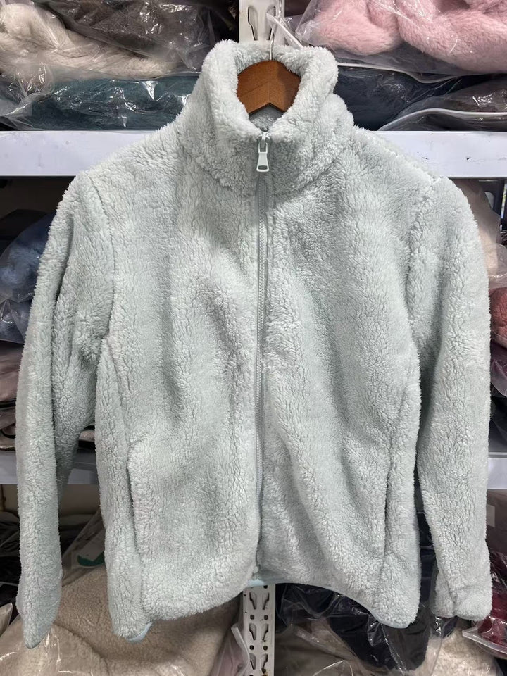 Fleece-Jacke mit Stehkragen und Reißverschluss