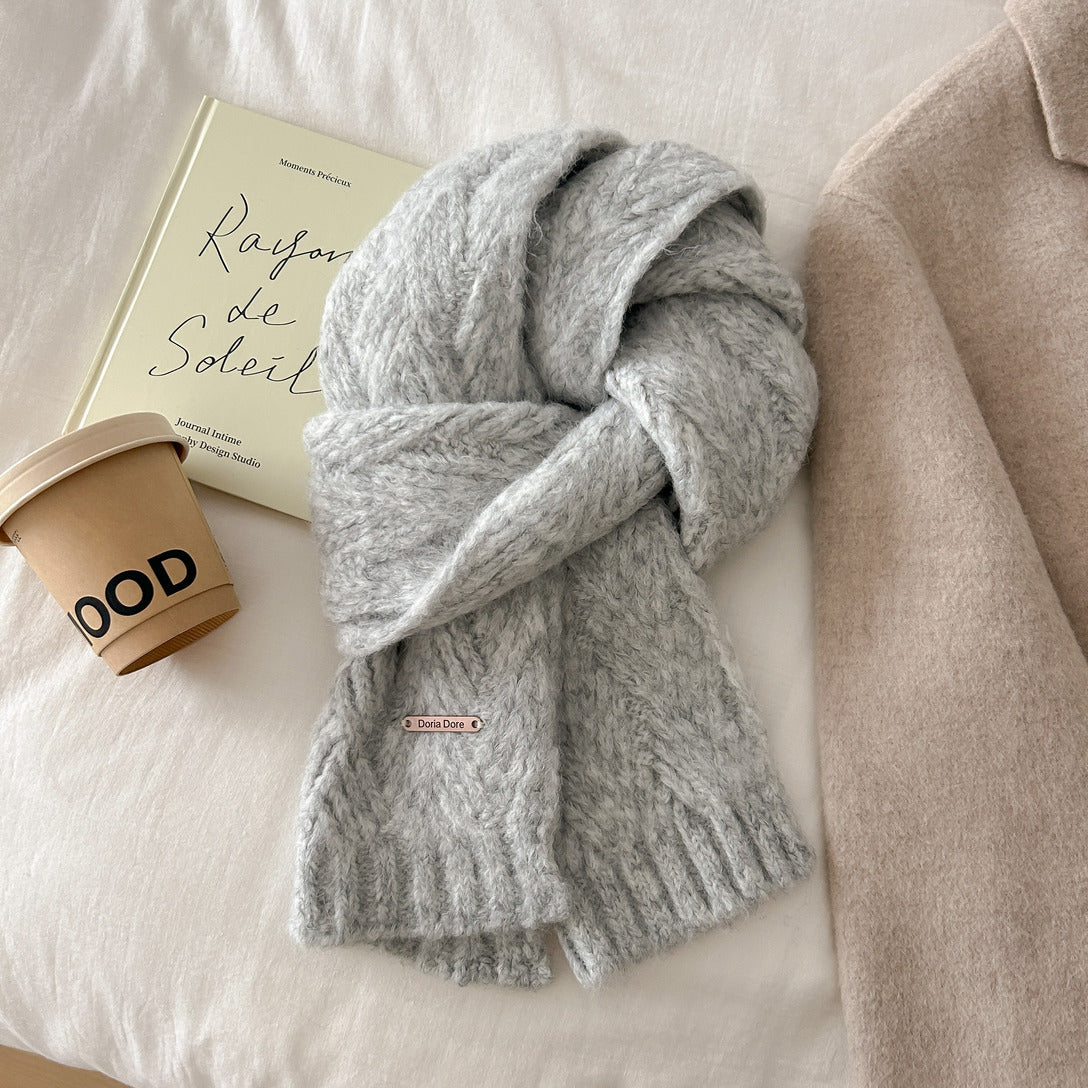 Strickschal aus Wollmischgewebe mit Alpaka-Anteil