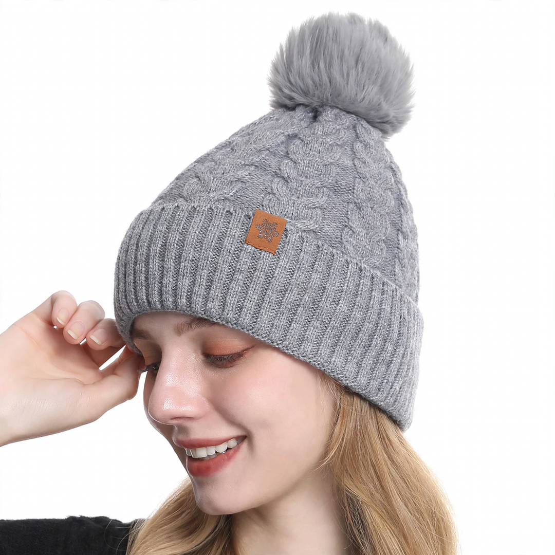 Winter-Set: Strickmütze, Schal und Handschuhe