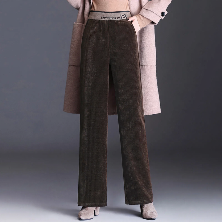 Gefütterte Damen-Cordhose mit hohem Bund