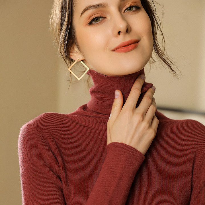Schmal geschnittener Rollkragen-Strickpullover