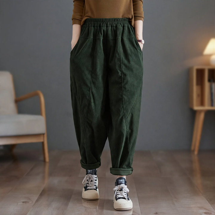 Damen Cordhose, Karottenform, gefüttert
