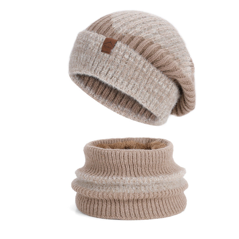 Strickmütze und Loop-Schal Set