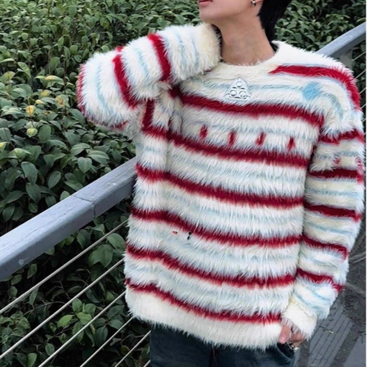 Gefütterter Strickpullover mit Streifenmuster