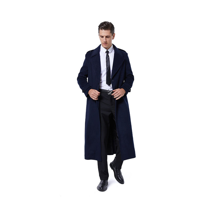 Herren Maxilanger Mantel aus Wollmix mit Bindegürtel, Epauletten und klassischem Revers Echoarchiv