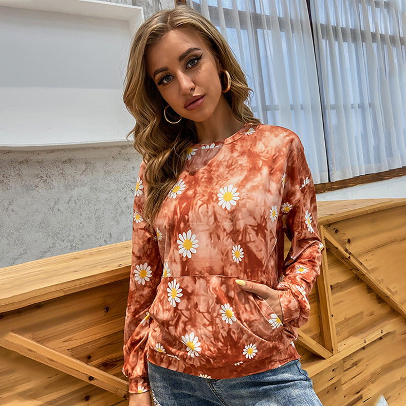 Damen locker geschnittenes Sweatshirt mit Gänseblümchen‑Print Batik‑Optik und Kängurutasche – Avérine