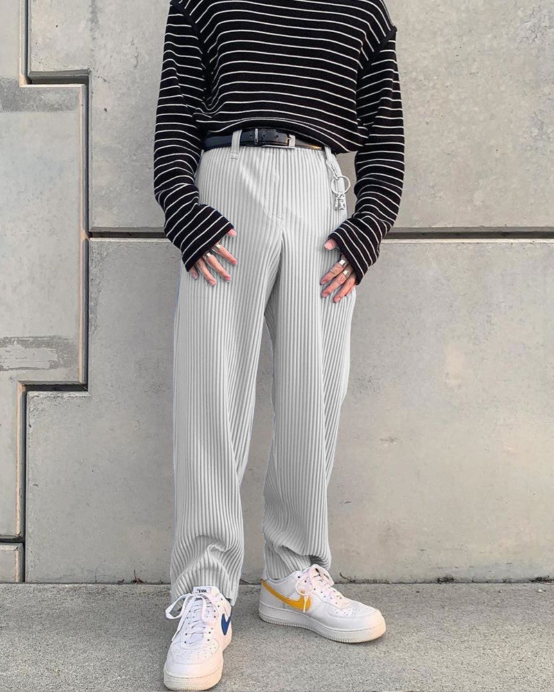 Herren Kordhose im Relaxed-Tapered-Schnitt mit feiner Breitkordstruktur – Sorevano